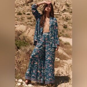 Spell NWT Desert Bandita Elastic Waistband Wide Leg Pant IN Cobalt and Pink